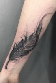羽毛刺青 轻盈的9款黑灰色羽毛cq9电子制图片