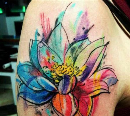 男生大臂彩绘莲花cq9电子制图案