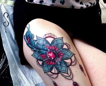 New School大腿宝石羽毛花卉cq9电子制图案